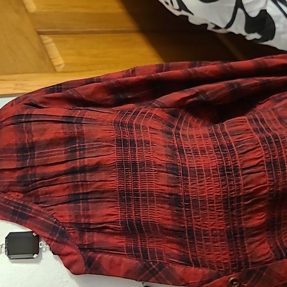 Knox Rose Red Plaid Tunic Top - Picture 2 of 6